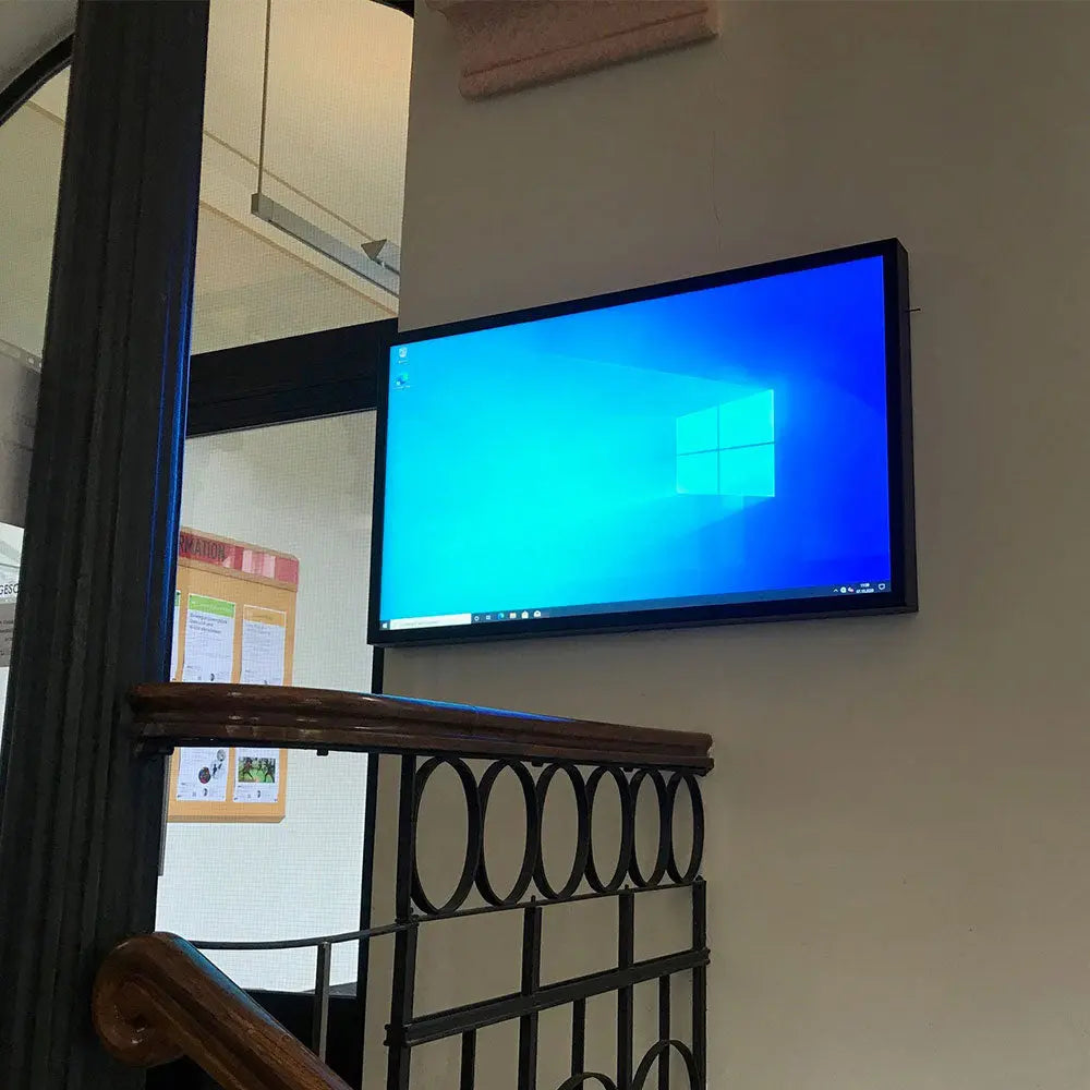 Brandschutz Monitore 32 - 46 Zoll B1 zertifiziert Multimedia Display GmbH