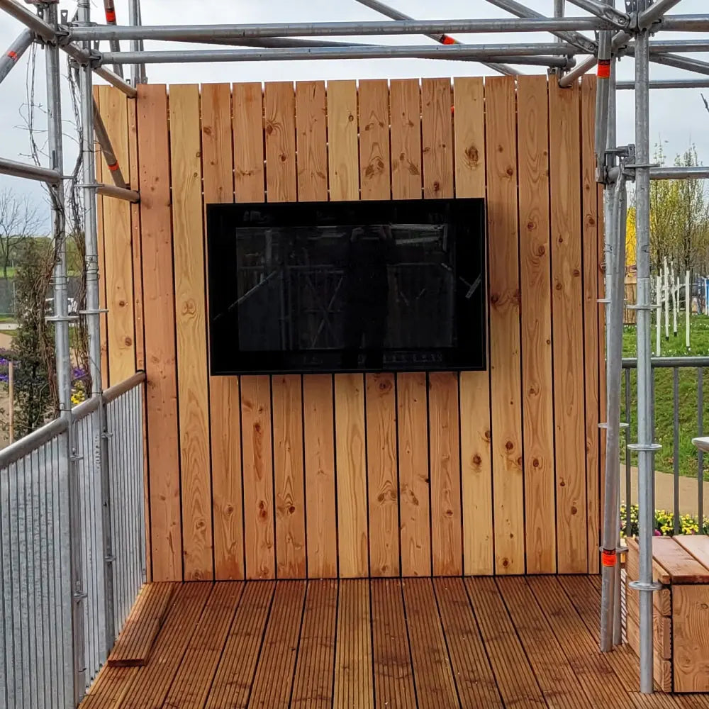 Outdoor Monitor Schutzgehäuse DOOHBOX Landscape von 30 Zoll bis 75 Zoll Multimedia Display GmbH